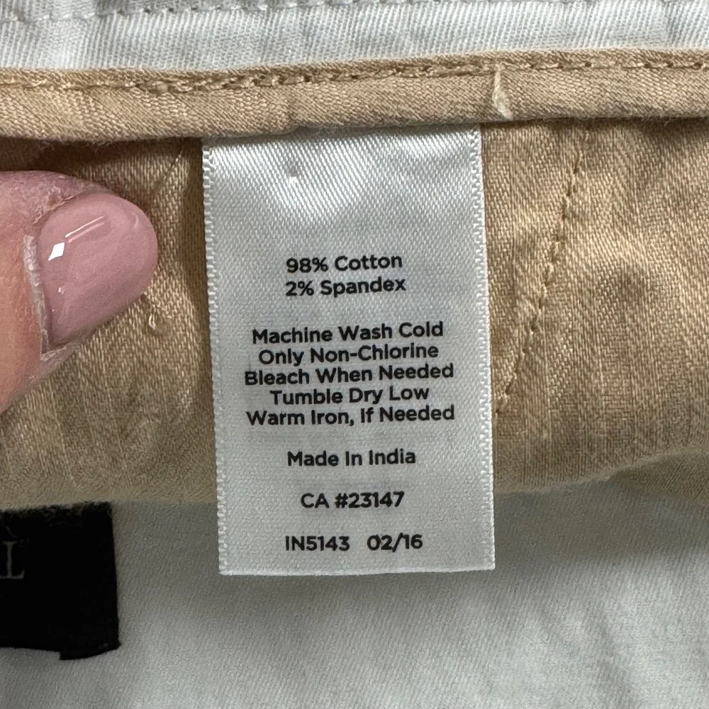 Talbots Women's Size 6 White Cotton Spandex‎ Stretch Pockets Chino Shorts